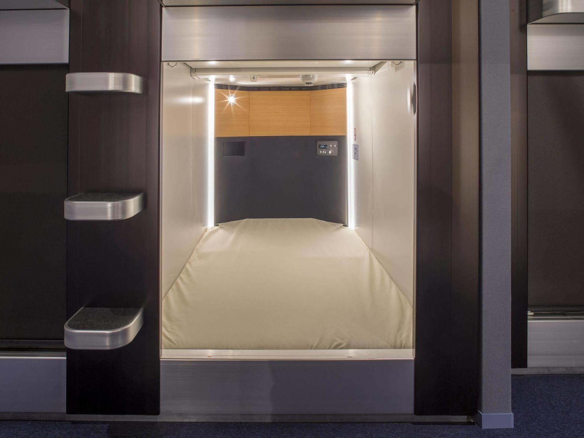 Shell Nell Namba By Wbf Hotel Osaka Exterior photo